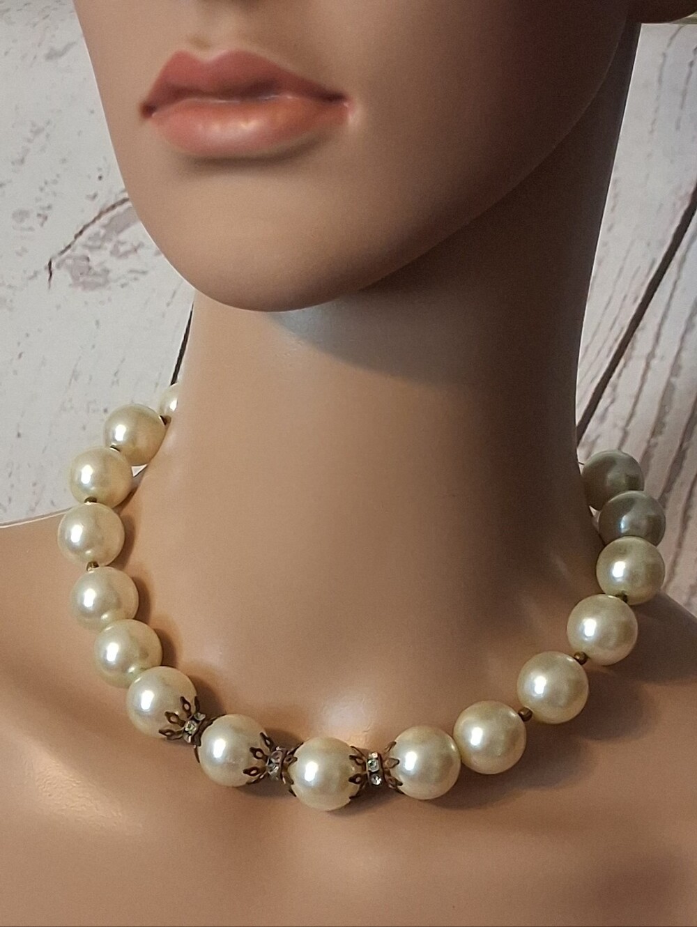 Vintage Lisner Brasstone Faux Pearl Necklace With Rhinestone Disc Accents